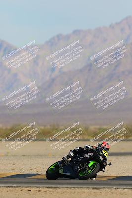 media/Mar-21-2025-CVMA Friday Practice (Fri) [[30cd4fe323]]/3-Racer 2/Session 2 (Turn 4 Entry)/